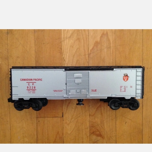Lionel Electric Trains Canadian Pacific Operating Box Car 6-9228 Vintage 1980's - Picture 6 of 11
